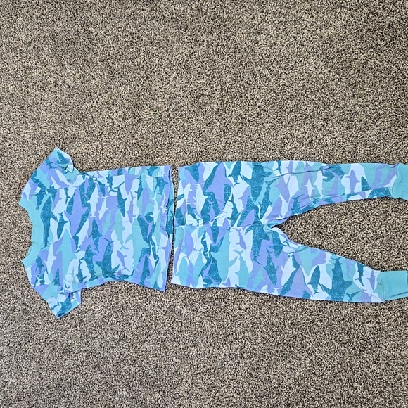 4 12 MONTH WONDER NATION PAJAMA SETS - Picture 8 of 13